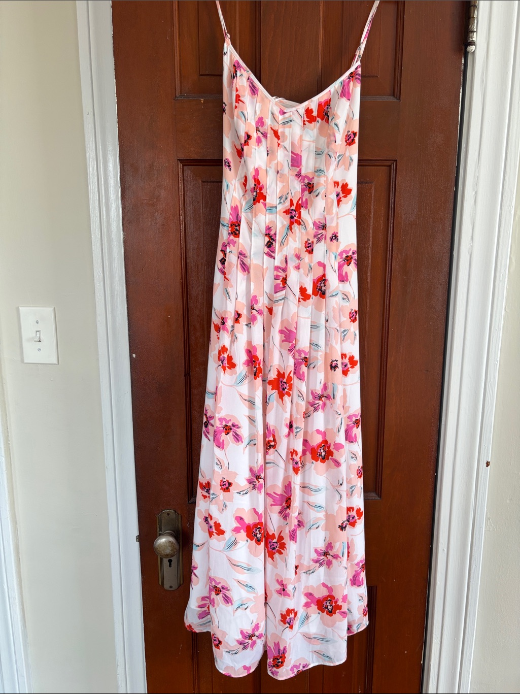 Banana Republic White Clothing Tag With Price Sticker